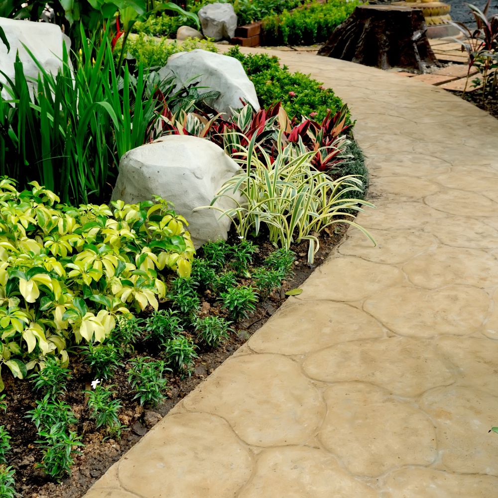 Ścieżka w ogrodzie