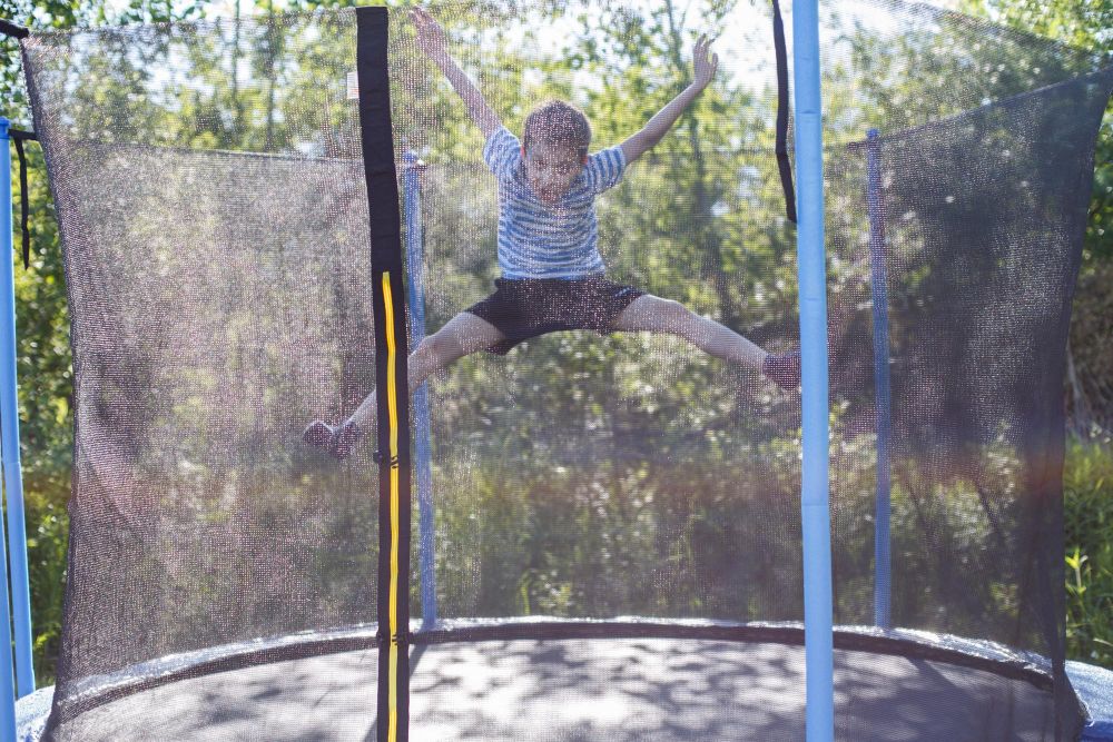 Trampolina ogrodowa dla dzieci