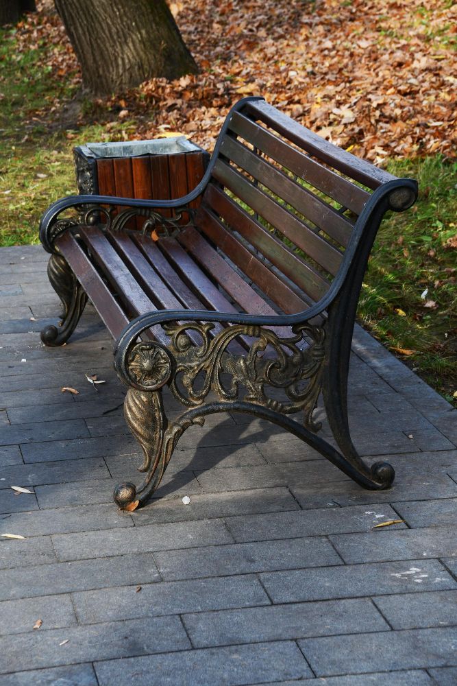 Żeliwne ławki