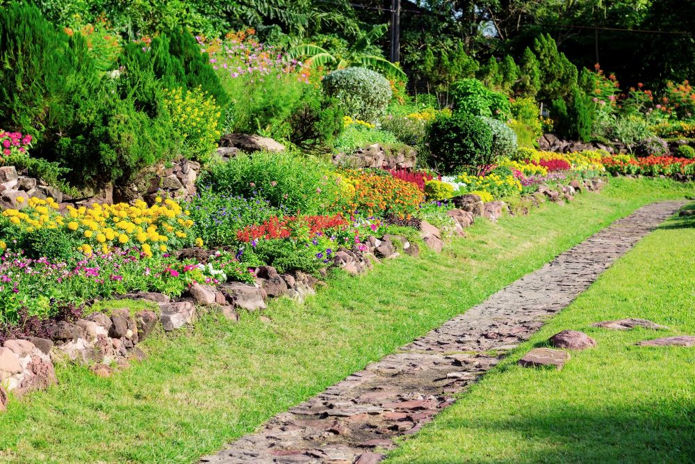 Skarpa w ogrodzie aranżacje